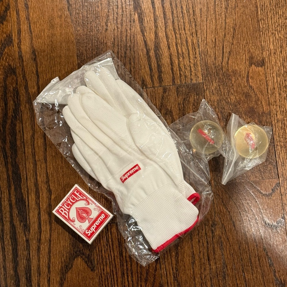 Supreme accessories bundle